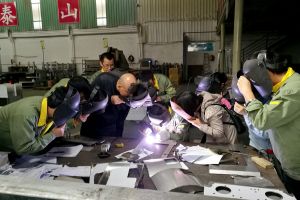 广州钣金设计加工厂家，【恒宇泰金属】做与同行不重复的产品