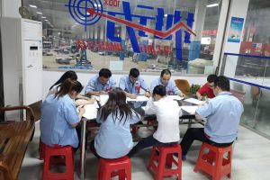 广州钣金成形加工厂【恒宇泰金属】每天下午5点进行生产统筹会议