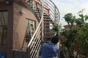 不锈钢楼梯加工多少钱？真材实料安全第一【恒宇泰金属】