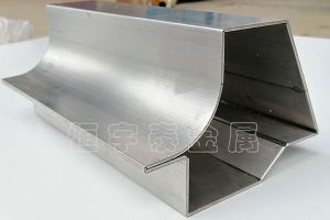 激光切割钣金折弯加工厂，【恒宇泰金属】不锈钢折弯加工的注意事项