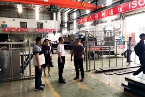 附近的激光切割加工厂，吸引广宁县领导过来参观指导工作【恒宇泰金属】