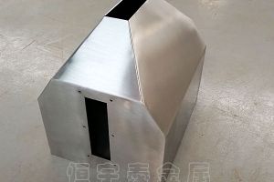 钣金加工过程中不锈钢表面应如何处理？