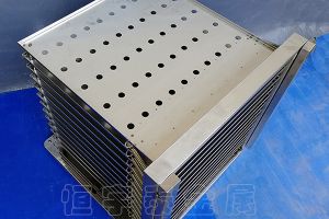 钣金加工中如何加工矫平凸起薄板料？