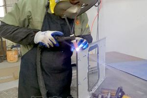 焊工加工的工具 焊工常用的辅助工具有哪些