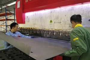 在钣金加工过程中 CNC加工刀具备哪些特点