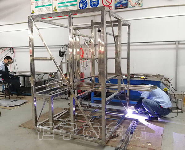 为您详细介绍激光焊接加工生产方式特点