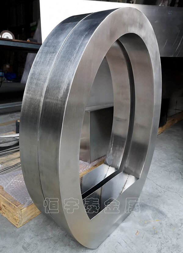 不锈钢加工 不锈钢现已成为缺一不可的建筑材料