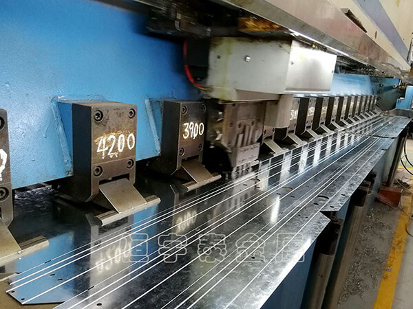 钣金加工 解析钣金件剪折操作的标准