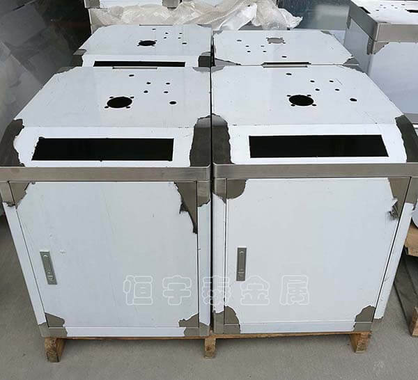 在钣金加工过程中怎么让产品不受损坏呢
